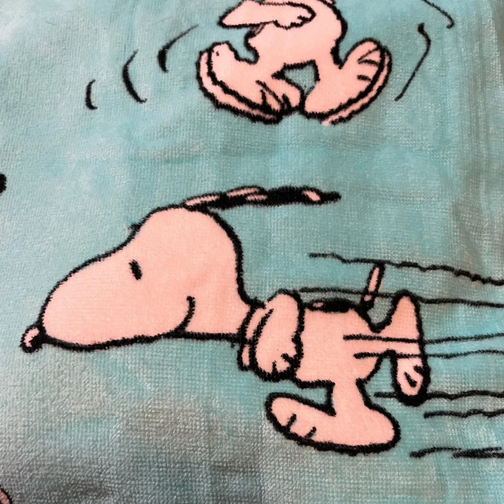 🆕 Snoopy Peanuts Oversized Beach Towel